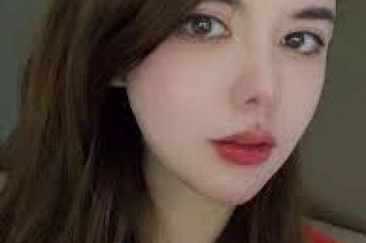 百万粉丝女网红晒捐款1047万截图并回应：两位粉丝捐出1千万个人捐了47万